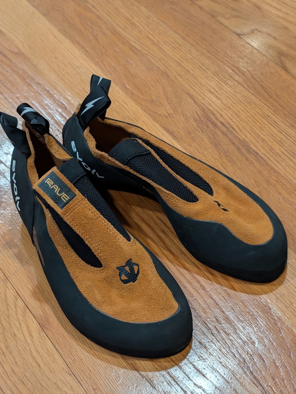 Men's Evolv Rave Brown/Black Climbing Shoes